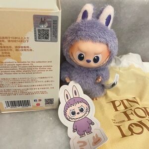 Pop Mart | LABUBU | Pin for Love Vinyl Plush Pendant ? 100% Authentic